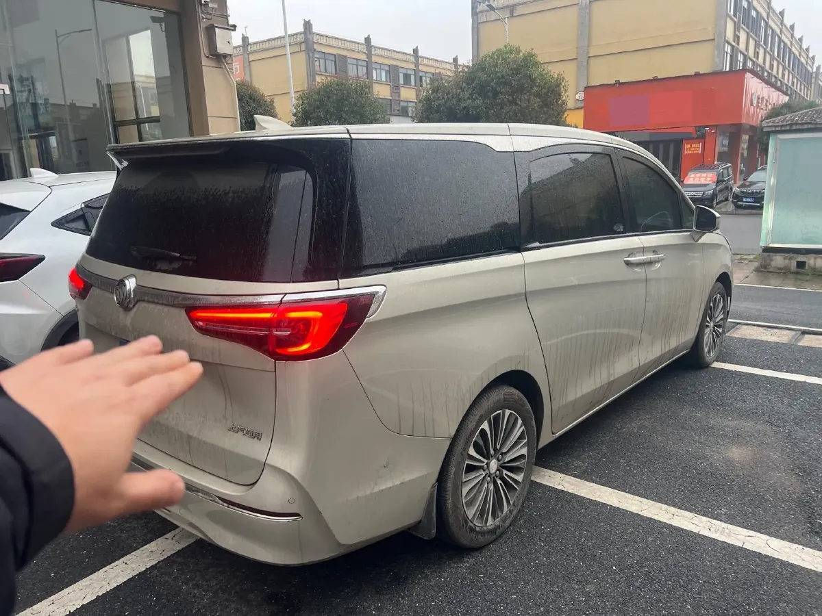 2020 Buick GL8 2.0T 237HP L4 9AT,autocango,china used car exporter,china ev exporter,chinese used car exporter,chinese used ev exporter