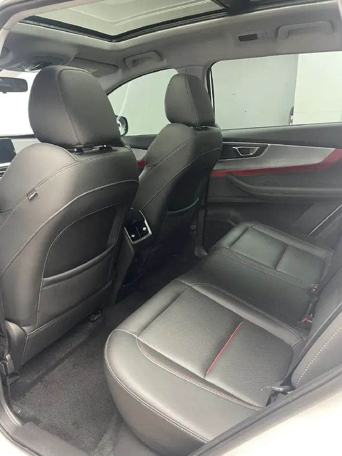 2022 Chery Tiggo 7 Plus 1.5T 156HP L4 CVT,autocango,china used car exporter,china ev exporter,chinese used car exporter,chinese used ev exporter