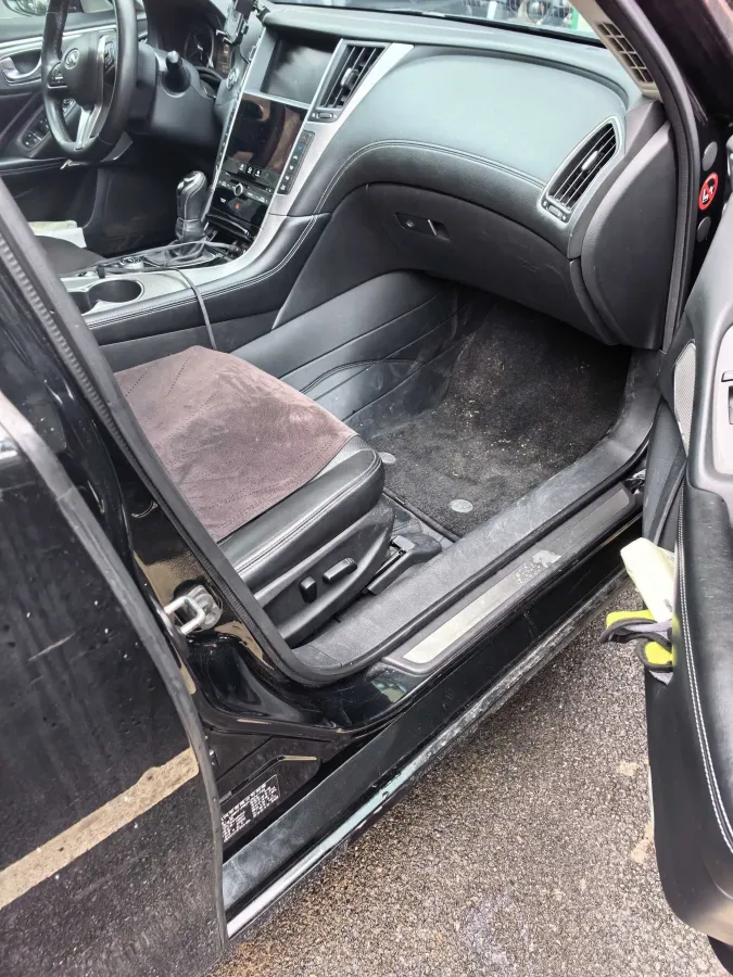 2018 Jeep Grand Commander 2.0T 265HP L4 9AT,autocango,china used car exporter,china ev exporter,chinese used car exporter,chinese used ev exporter