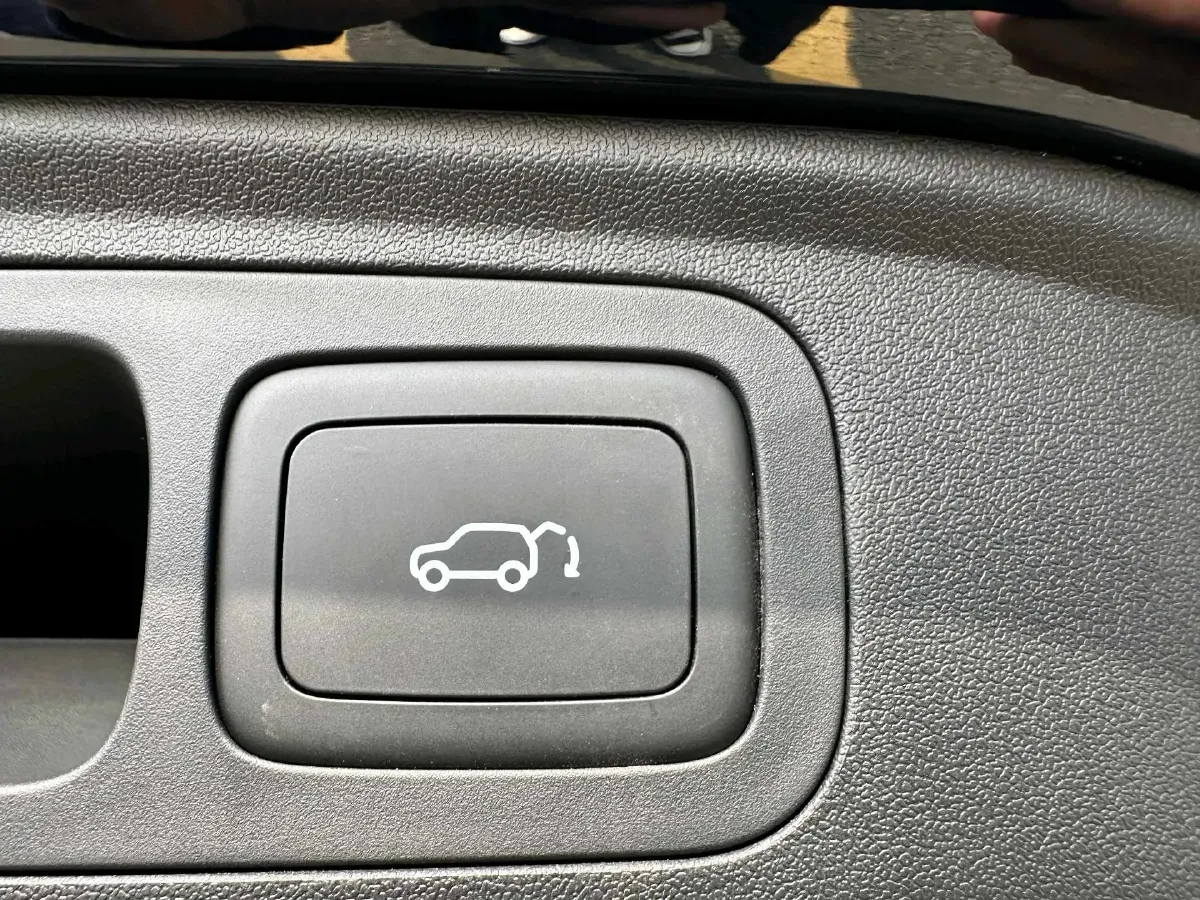 2025 HIMA Shangjie H5 BEV,autocango,china used car exporter,china ev exporter,chinese used car exporter,chinese used ev exporter