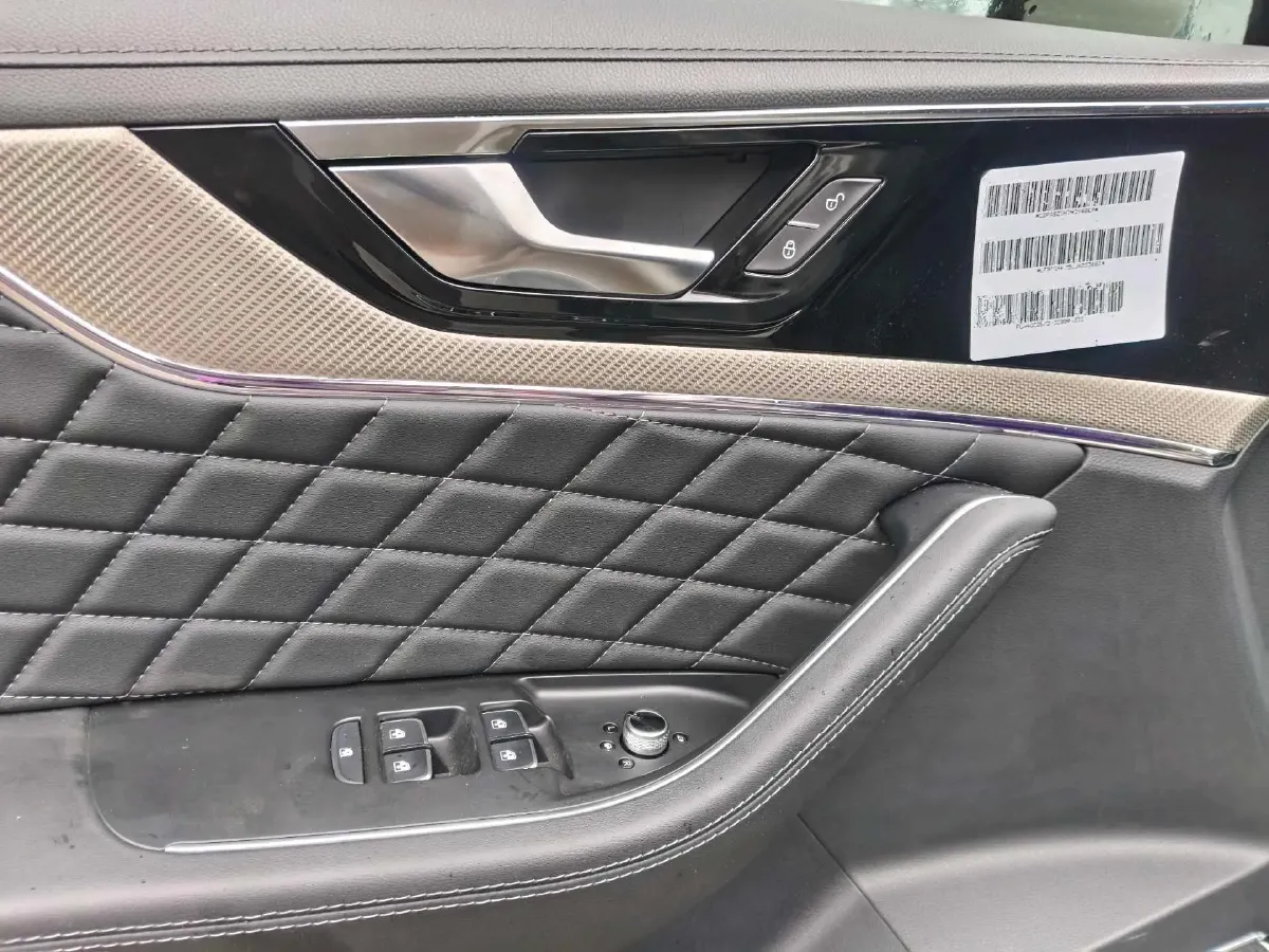 2019 HongQi HS5 2.0T 224HP L4 6AT,autocango,china used car exporter,china ev exporter,chinese used car exporter,chinese used ev exporter