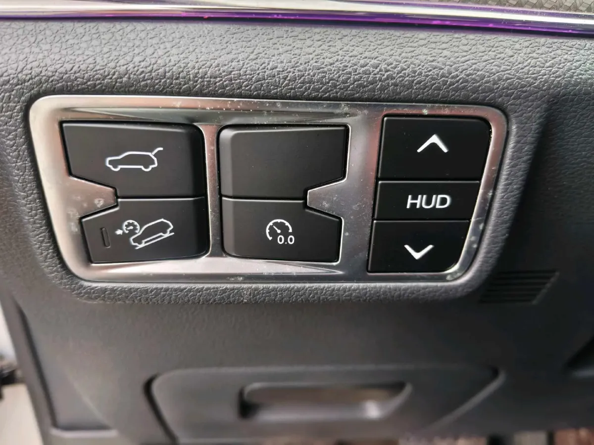 2019 HongQi HS5 2.0T 224HP L4 6AT,autocango,china used car exporter,china ev exporter,chinese used car exporter,chinese used ev exporter