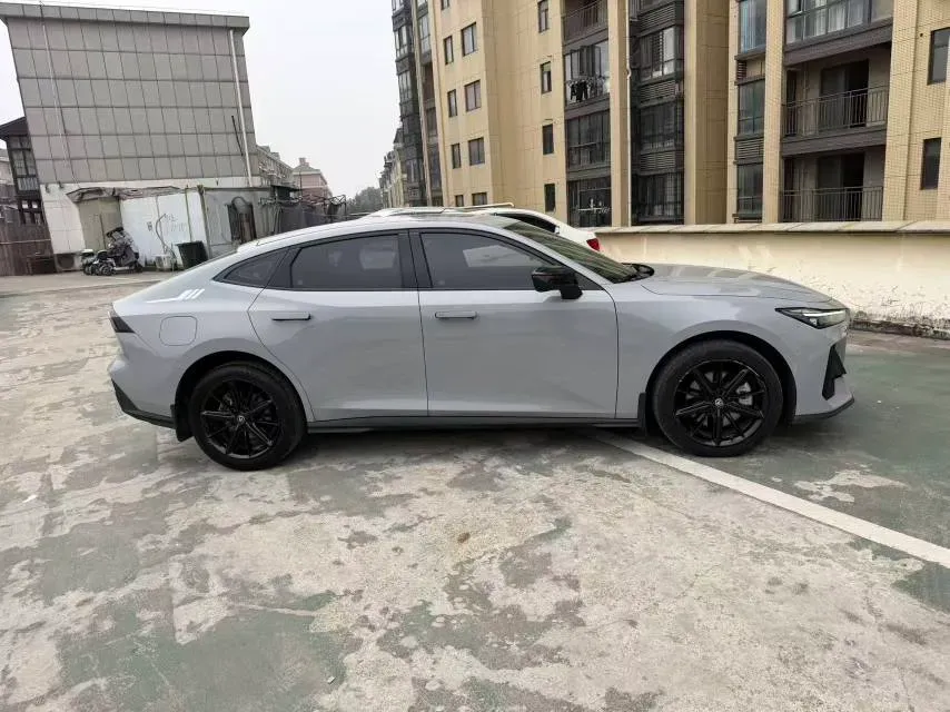 2023 ChangAn UNI-V iDD 1.5T 170HP L4 6TCT PHEV 18.4KWH,autocango,china used car exporter,china ev exporter,chinese used car exporter,chinese used ev exporter