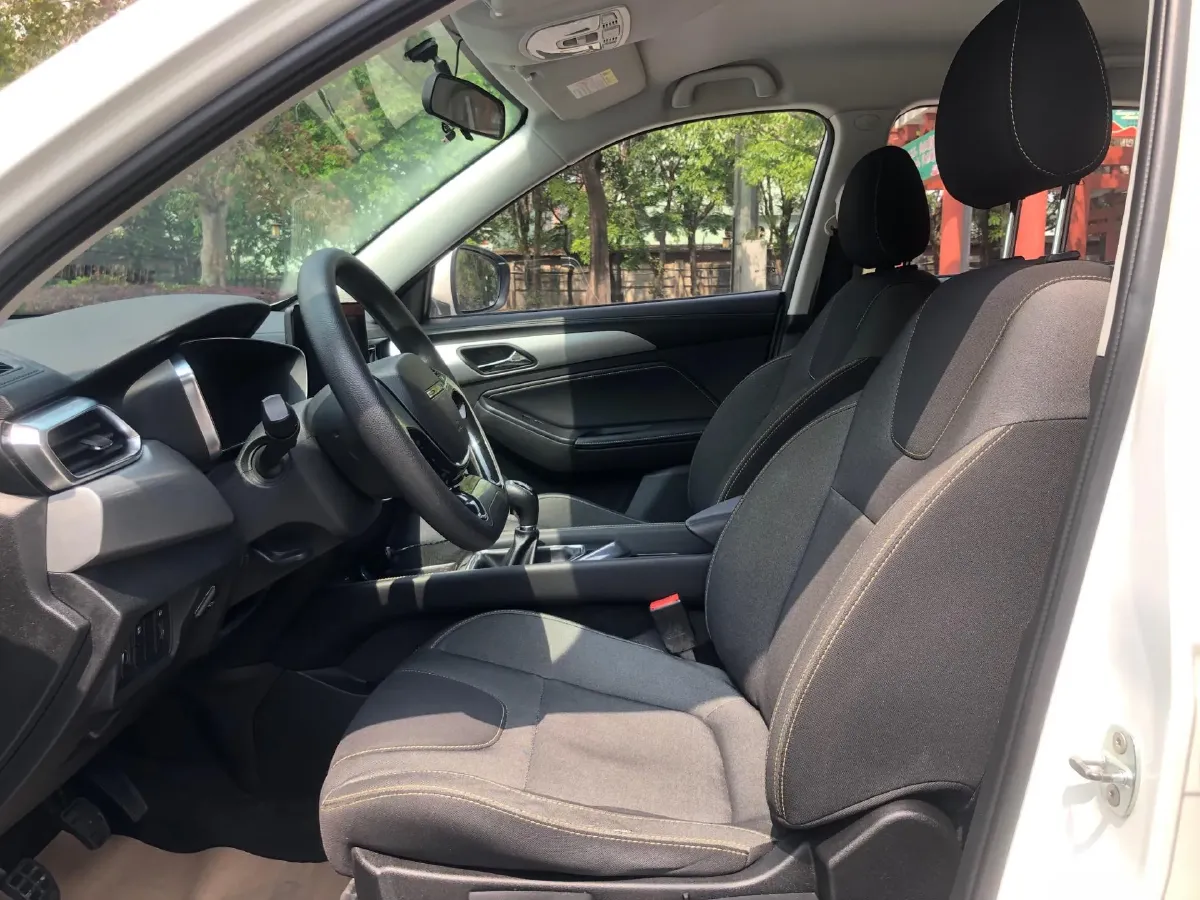 2021 BeiJing Auto X3 1.5T 150HP L4 6MT,autocango,china used car exporter,china ev exporter,chinese used car exporter,chinese used ev exporter