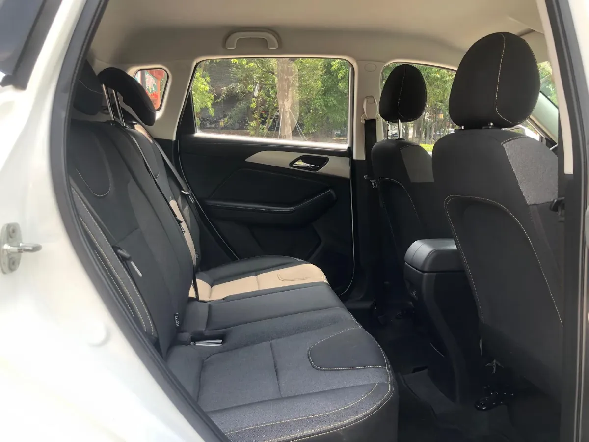 2021 BeiJing Auto X3 1.5T 150HP L4 6MT,autocango,china used car exporter,china ev exporter,chinese used car exporter,chinese used ev exporter