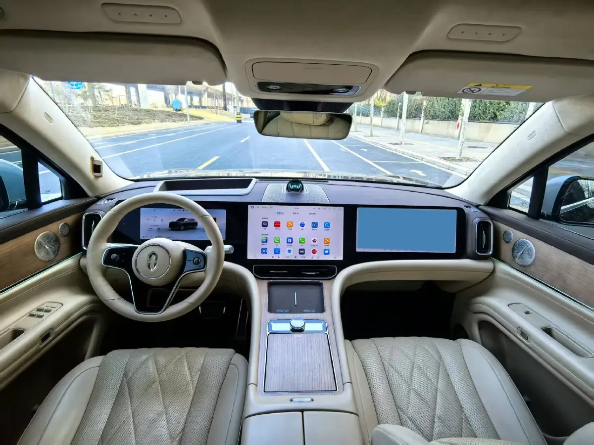 2024 AITO AITO M9 1.5T 152HP L4 REEV 42KWH,autocango,china used car exporter,china ev exporter,chinese used car exporter,chinese used ev exporter