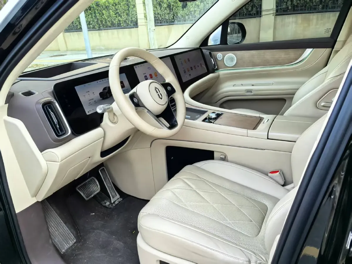 2024 AITO AITO M9 1.5T 152HP L4 REEV 42KWH,autocango,china used car exporter,china ev exporter,chinese used car exporter,chinese used ev exporter