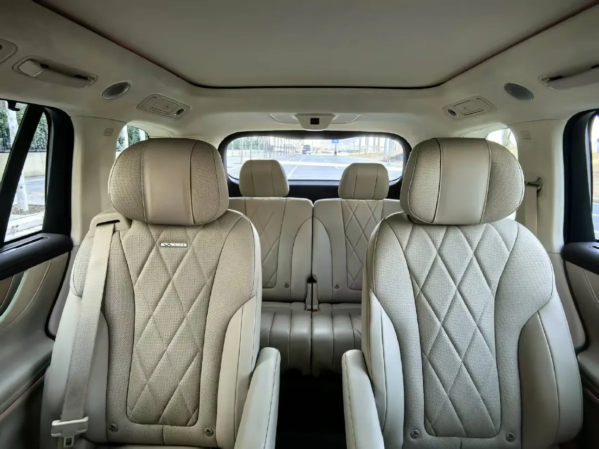 2024 AITO AITO M9 1.5T 152HP L4 REEV 42KWH,autocango,china used car exporter,china ev exporter,chinese used car exporter,chinese used ev exporter