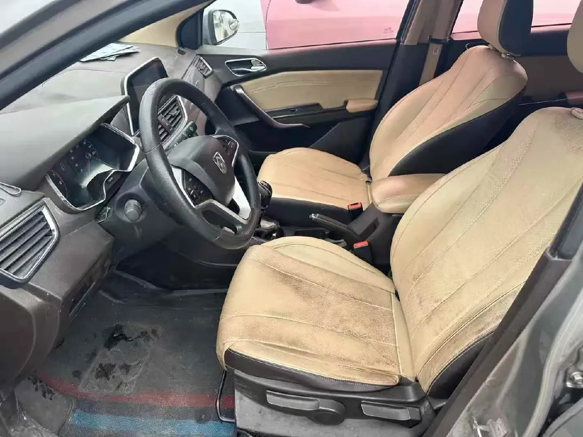 2017 BaoJun 310W 1.5L 112HP L4 6MT,autocango,china used car exporter,china ev exporter,chinese used car exporter,chinese used ev exporter