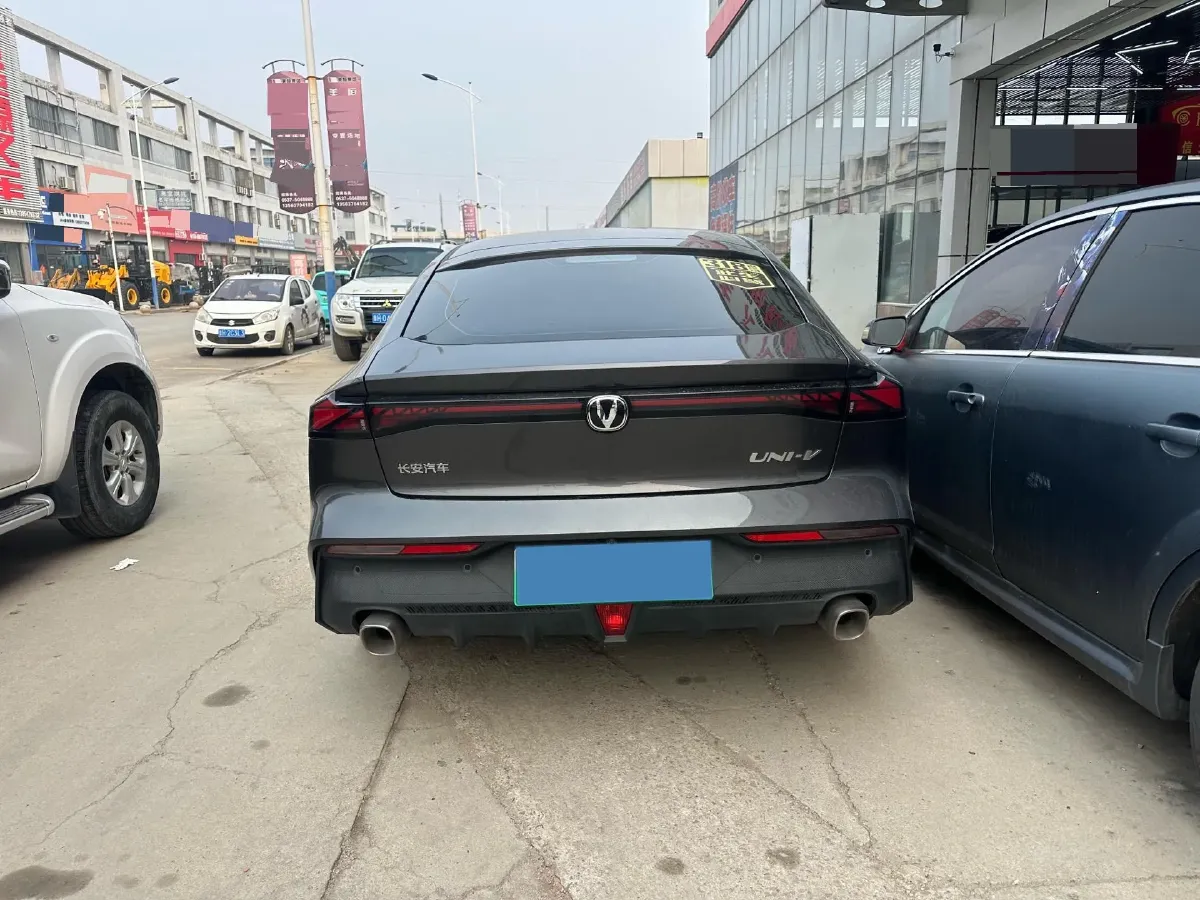 2023 ChangAn UNI-V iDD 1.5T 170HP L4 6TCT PHEV 18.4KWH,autocango,china used car exporter,china ev exporter,chinese used car exporter,chinese used ev exporter