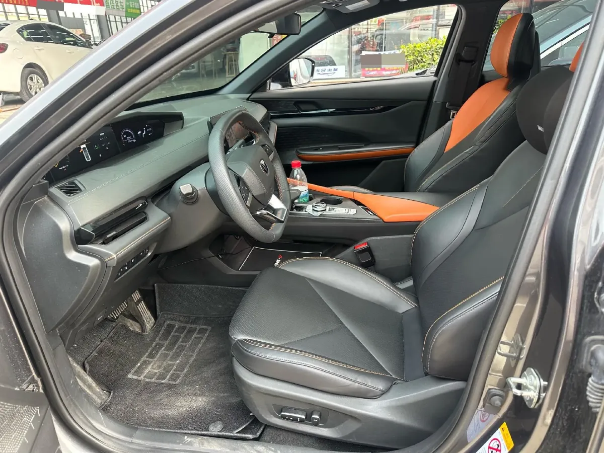 2023 ChangAn UNI-V iDD 1.5T 170HP L4 6TCT PHEV 18.4KWH,autocango,china used car exporter,china ev exporter,chinese used car exporter,chinese used ev exporter