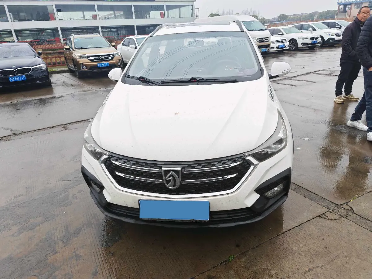 2018 BaoJun 360 1.5L 112HP L4 6MT,autocango,china used car exporter,china ev exporter,chinese used car exporter,chinese used ev exporter