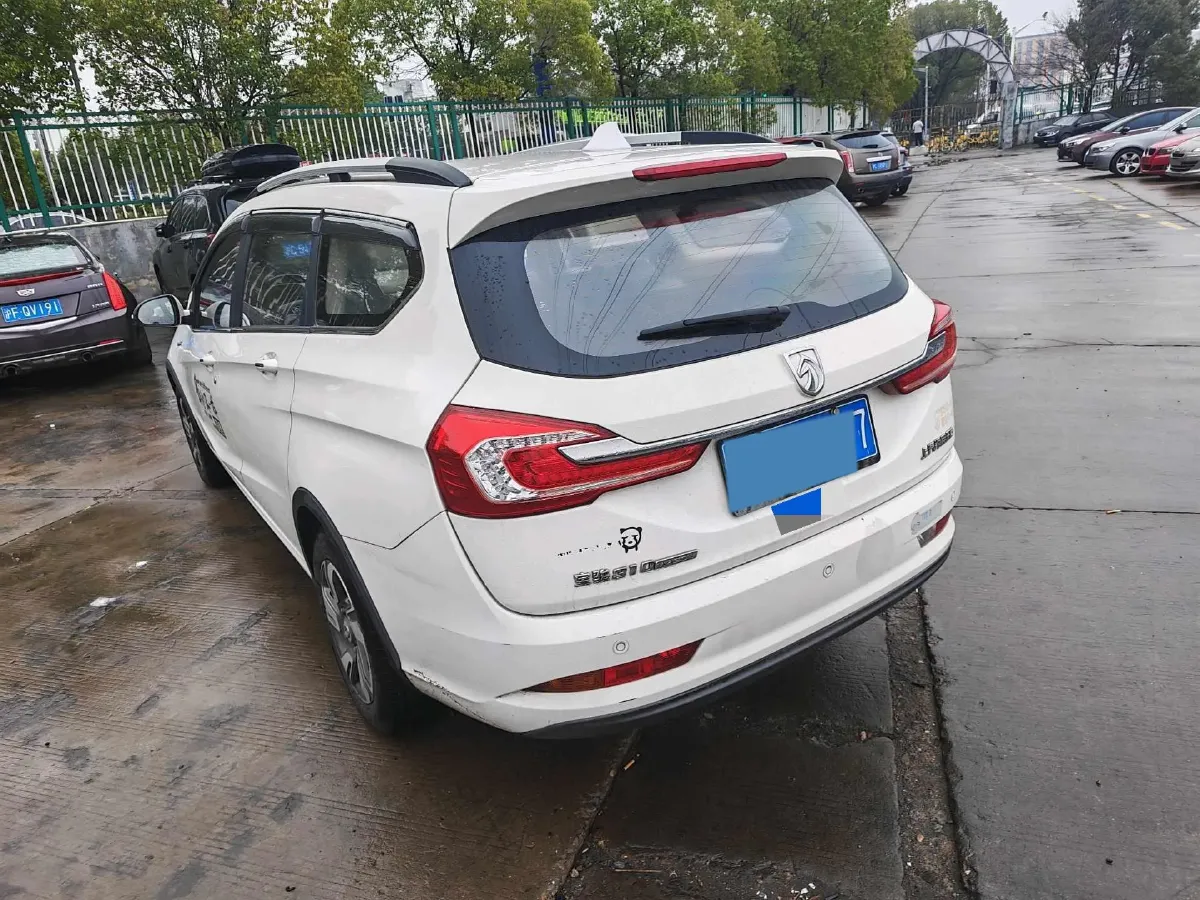 2018 BaoJun 360 1.5L 112HP L4 6MT,autocango,china used car exporter,china ev exporter,chinese used car exporter,chinese used ev exporter