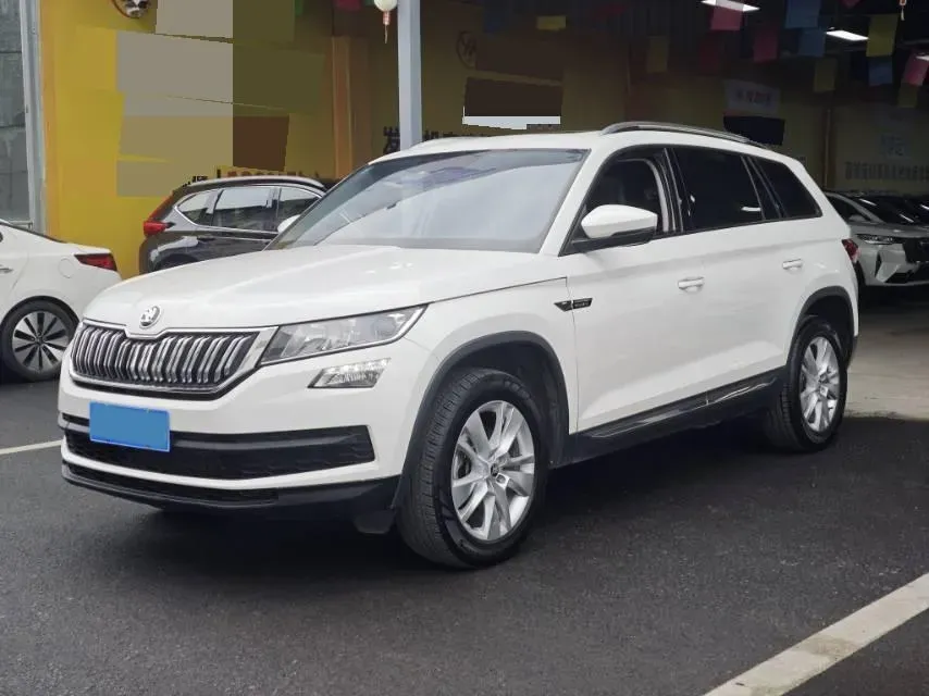 2018 Skoda Kodiak 2.0T 186HP L4 7DCT,autocango,china used car exporter,china ev exporter,chinese used car exporter,chinese used ev exporter