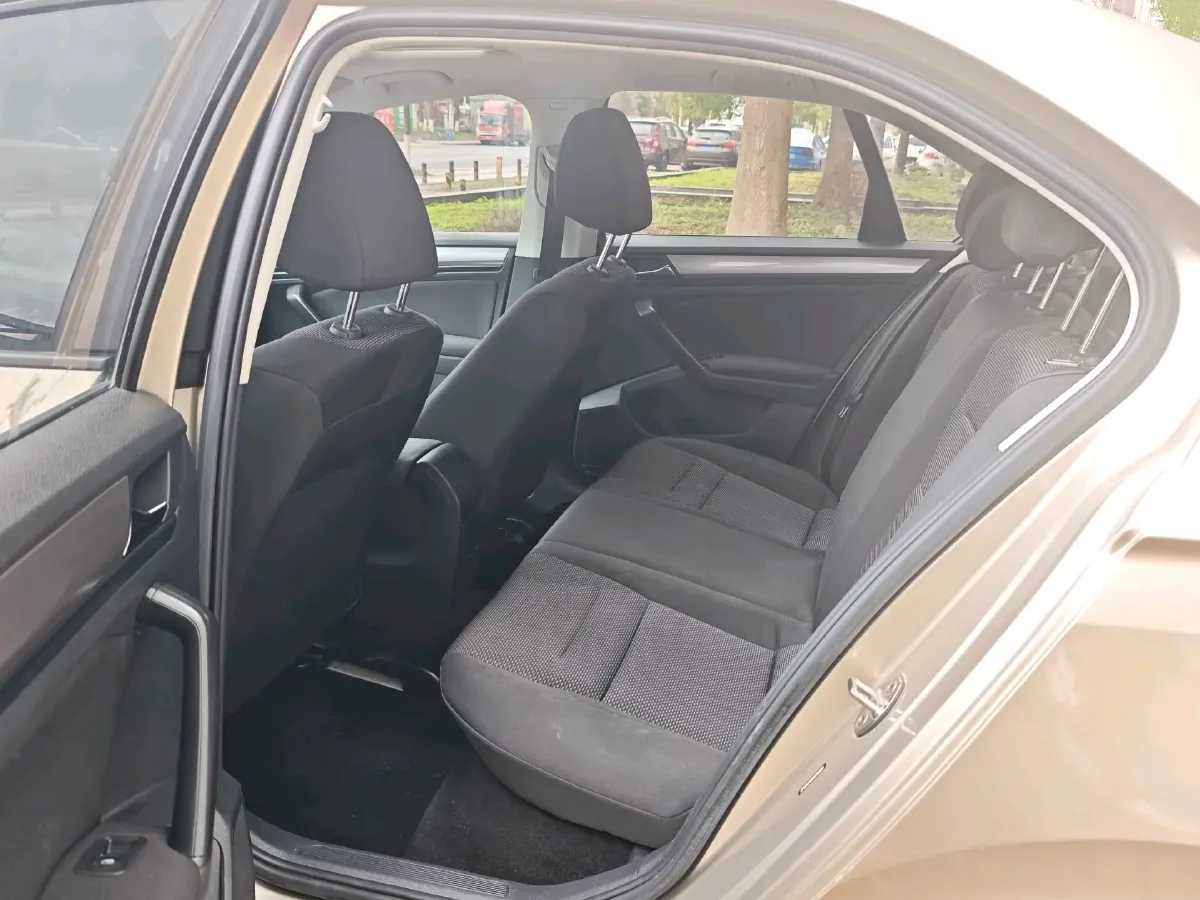 2019 MAXUS T60 2.0T 218HP L4 6AT,autocango,china used car exporter,china ev exporter,chinese used car exporter,chinese used ev exporter