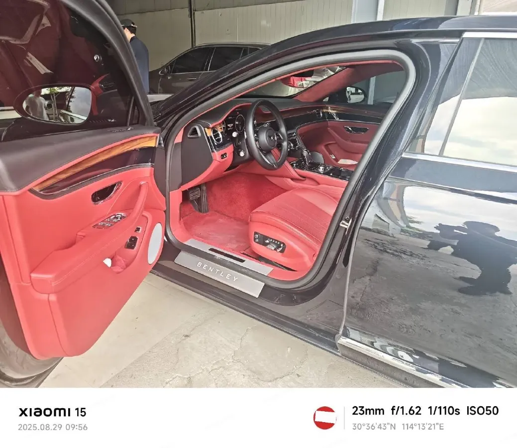 2021 Bentley Flying Spur 4.0T 550HP V8 8DCT,autocango,china used car exporter,china ev exporter,chinese used car exporter,chinese used ev exporter