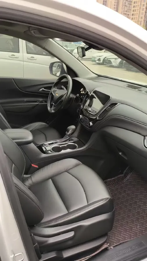 2021 Chevrolet Equinox 1.5T 169HP L4 6AT,autocango,china used car exporter,china ev exporter,chinese used car exporter,chinese used ev exporter
