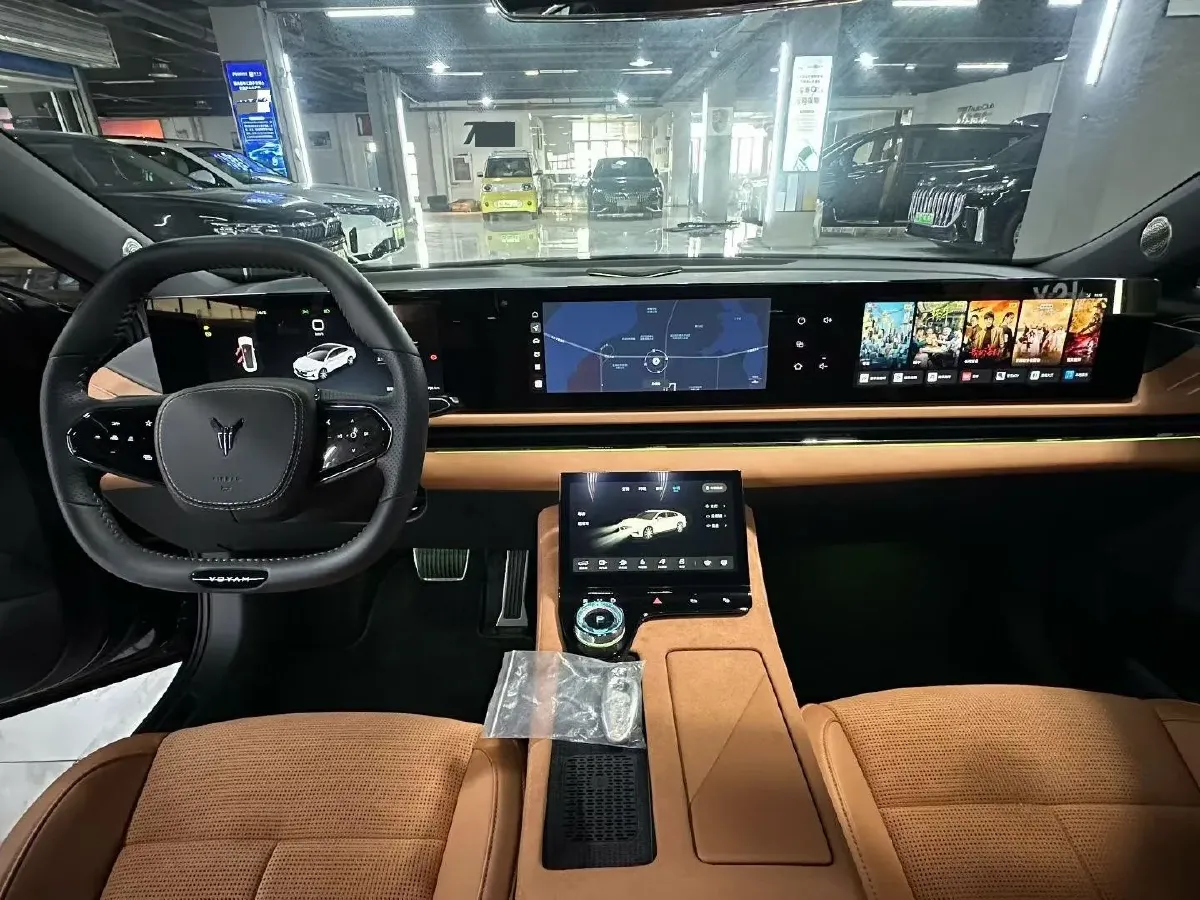 2024 Voyah ZhuiGuang 1.5T 136HP L4 PHEV 43KWH,autocango,china used car exporter,china ev exporter,chinese used car exporter,chinese used ev exporter