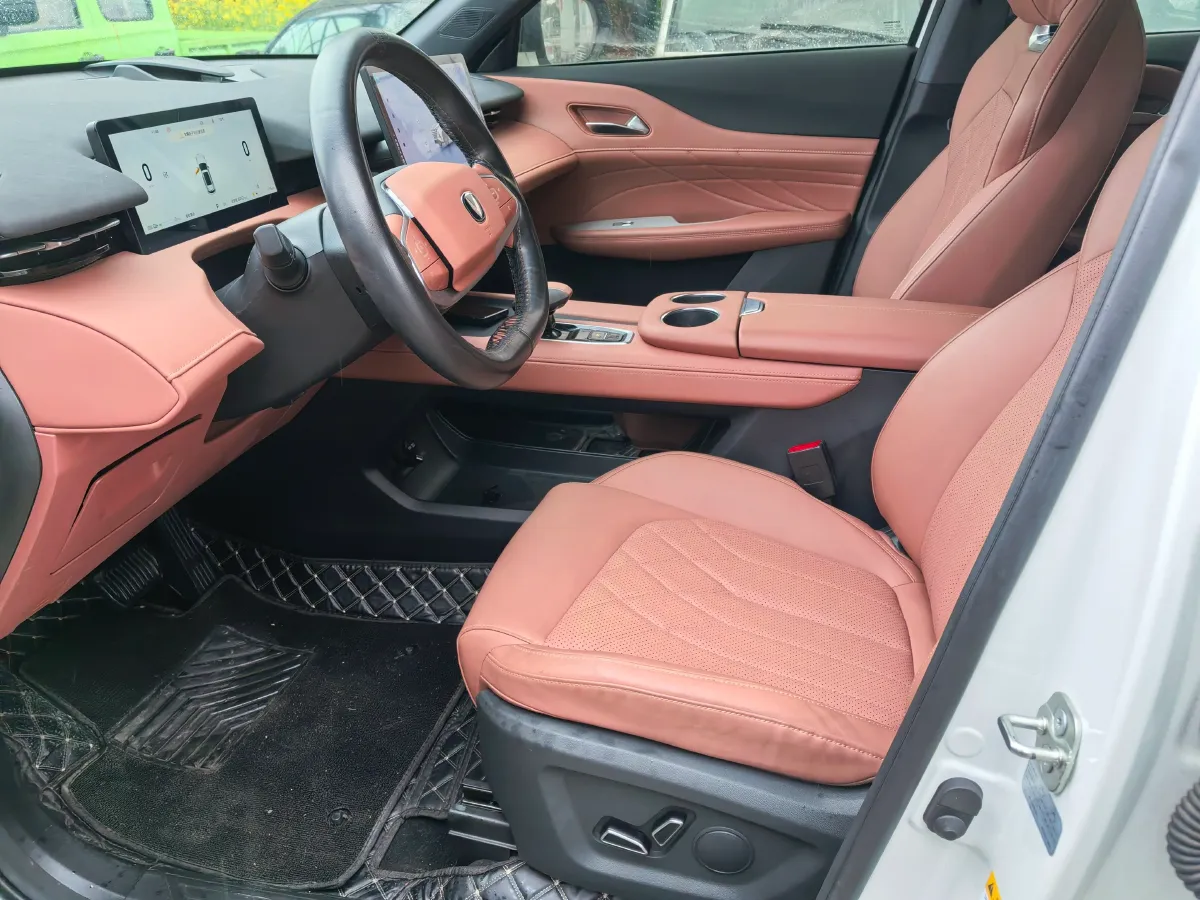 2024 ChangAn UNI-Z 1.5L 98HP L4 E-CVT PHEV 18.4KWH,autocango,china used car exporter,china ev exporter,chinese used car exporter,chinese used ev exporter