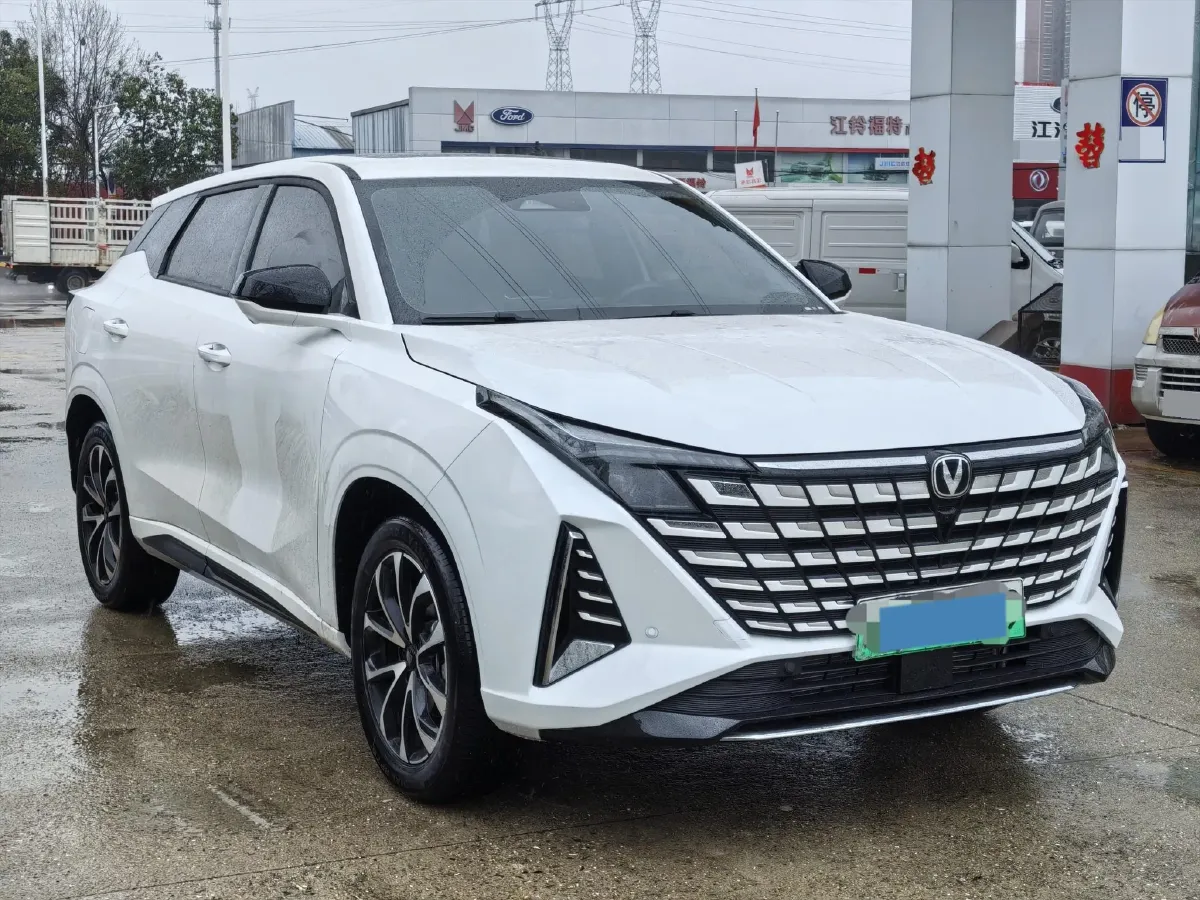 2024 ChangAn UNI-Z 1.5L 98HP L4 E-CVT PHEV 18.4KWH,autocango,china used car exporter,china ev exporter,chinese used car exporter,chinese used ev exporter