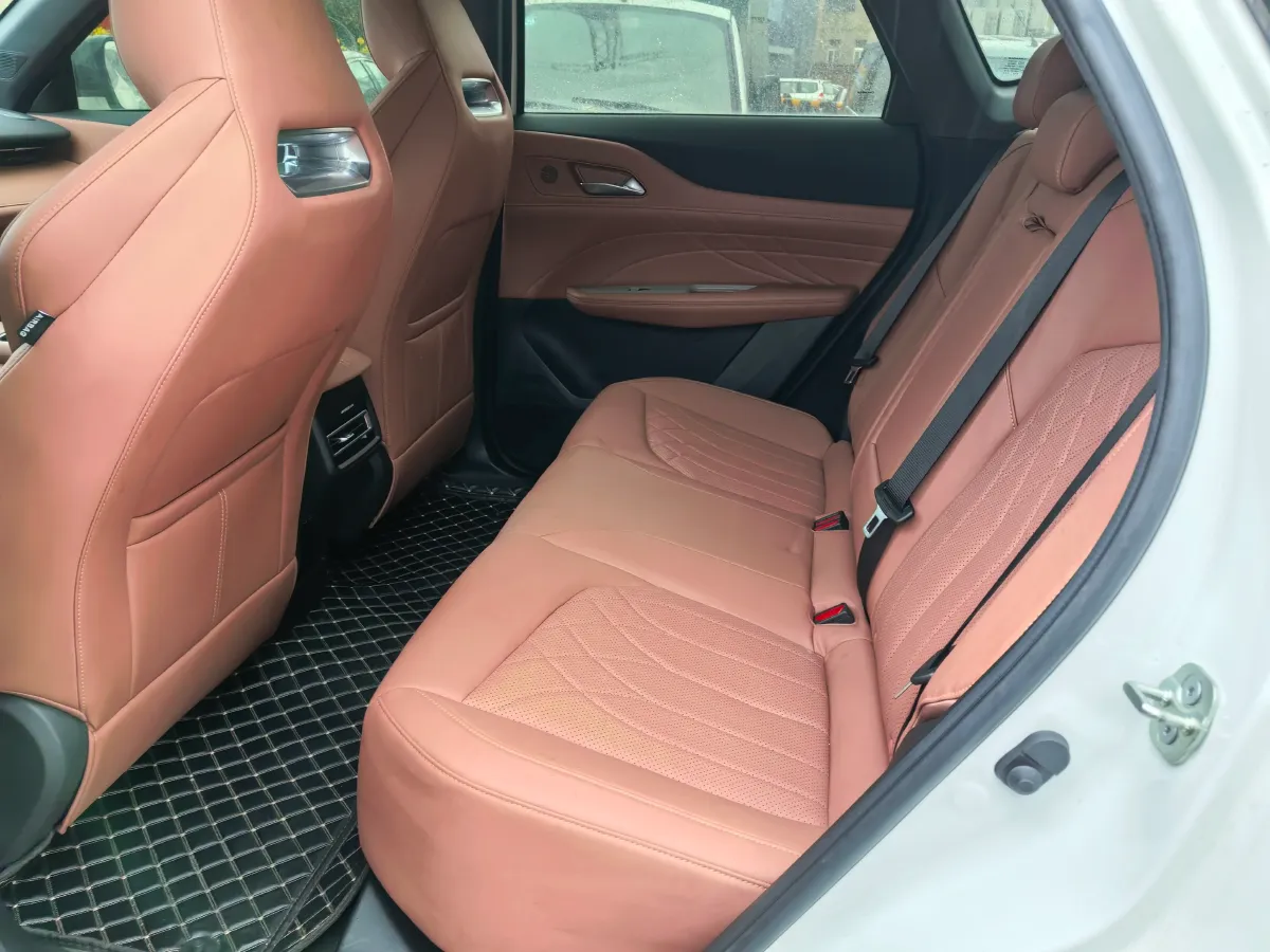 2024 ChangAn UNI-Z 1.5L 98HP L4 E-CVT PHEV 18.4KWH,autocango,china used car exporter,china ev exporter,chinese used car exporter,chinese used ev exporter