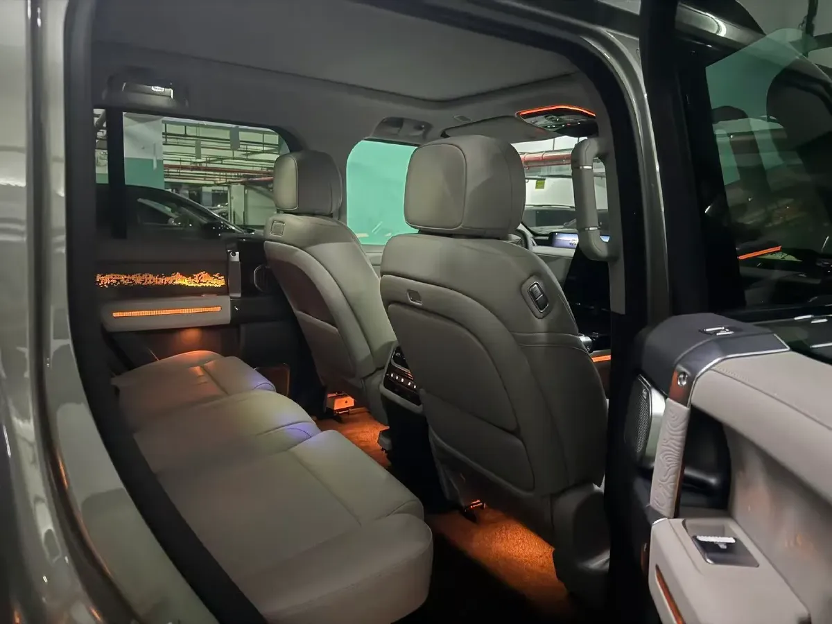 2025 Jetour Zongheng G700 2.0T 211HP L4 2DHT PHEV,autocango,china used car exporter,china ev exporter,chinese used car exporter,chinese used ev exporter