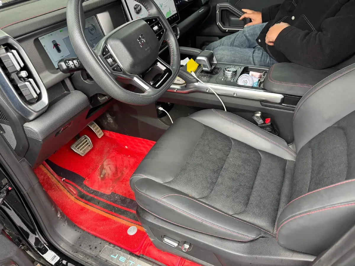 2023 Jetour Traveller 2.0T 254HP L4 7DCT,autocango,china used car exporter,china ev exporter,chinese used car exporter,chinese used ev exporter