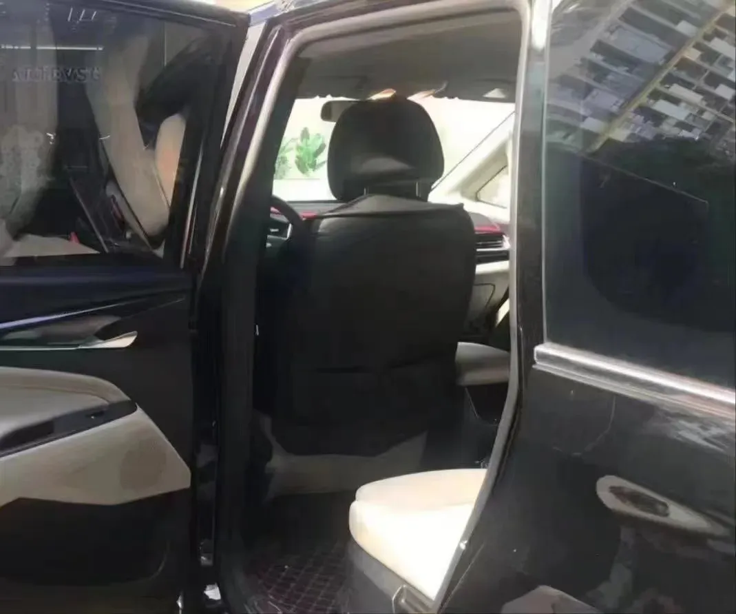 2023 MAXUS G50 1.5T 181HP L4 6MT,autocango,china used car exporter,china ev exporter,chinese used car exporter,chinese used ev exporter