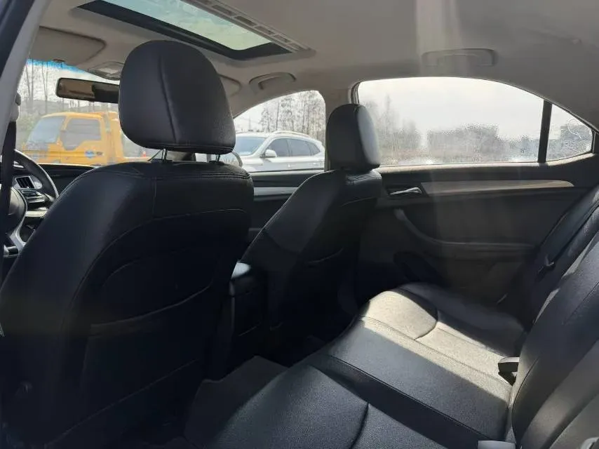 2018 Roewe 360 1.5L 116HP L4 4AT,autocango,china used car exporter,china ev exporter,chinese used car exporter,chinese used ev exporter