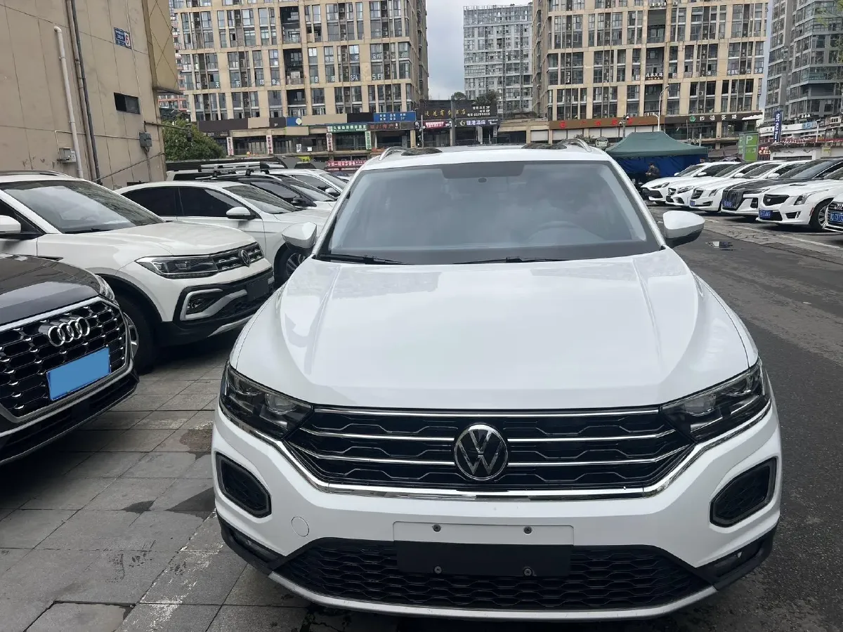2022 Volkswagen T-Roc 1.4T 150HP L4 7DCT,autocango,china used car exporter,china ev exporter,chinese used car exporter,chinese used ev exporter