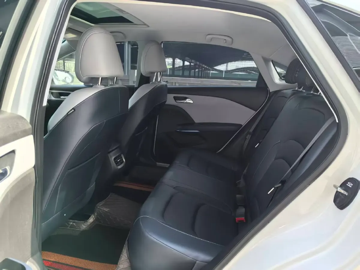 2023 Chevrolet Monza 1.5L 113HP L4 6DCT,autocango,china used car exporter,china ev exporter,chinese used car exporter,chinese used ev exporter