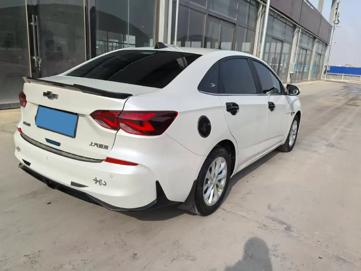 2023 Chevrolet Monza 1.5L 113HP L4 6DCT,autocango,china used car exporter,china ev exporter,chinese used car exporter,chinese used ev exporter