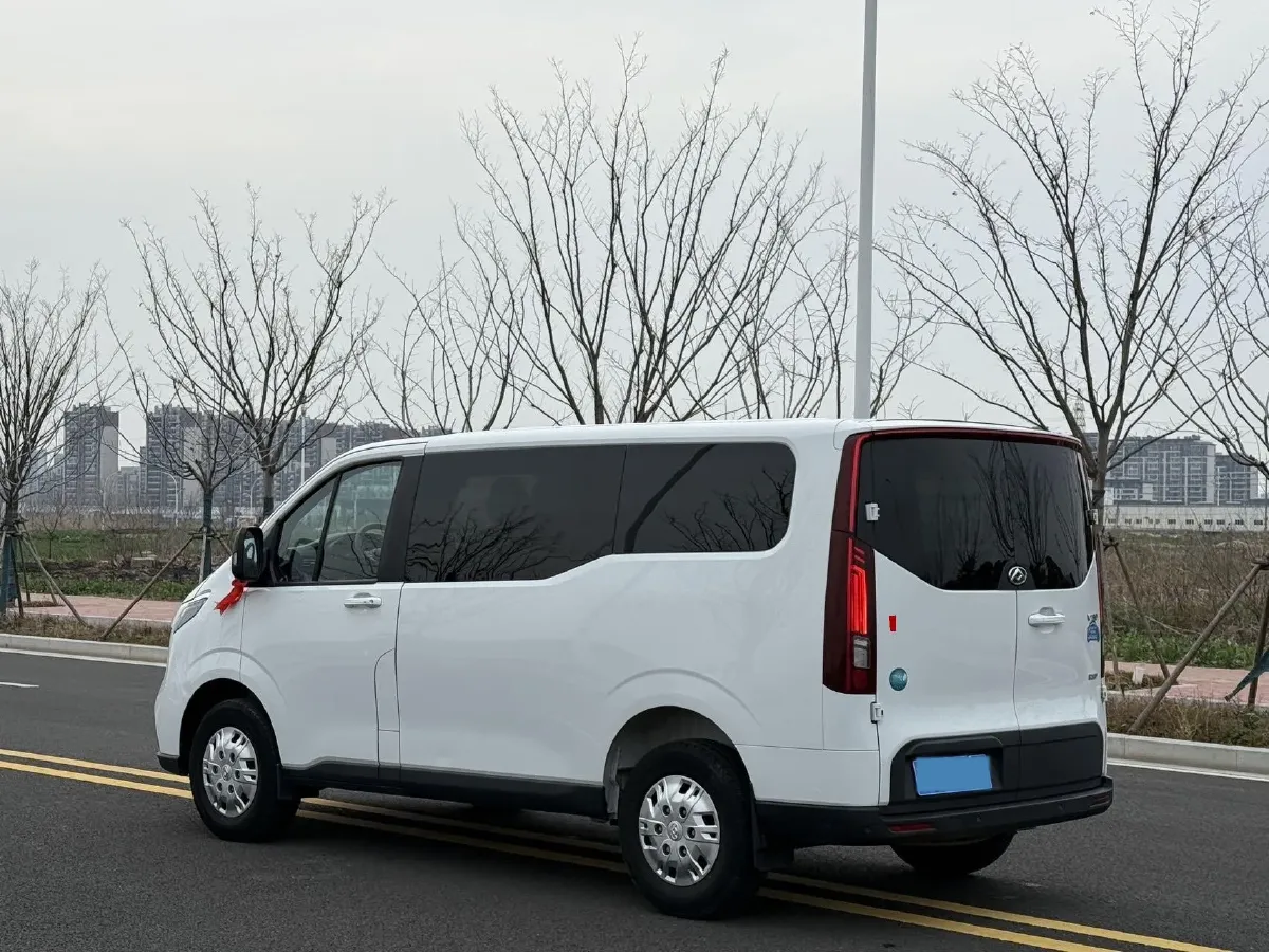 2023 MAXUS XinTu V70 2.0T 125HP L4 6MT,autocango,china used car exporter,china ev exporter,chinese used car exporter,chinese used ev exporter