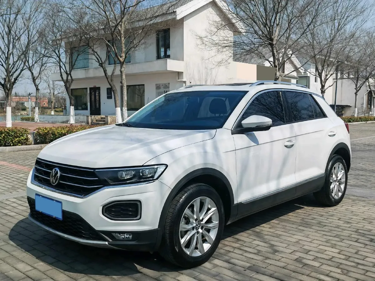 2022 Volkswagen T-Roc 1.4T 150HP L4 7DCT,autocango,china used car exporter,china ev exporter,chinese used car exporter,chinese used ev exporter
