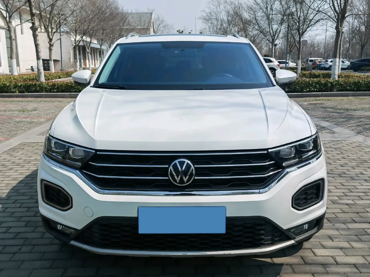 2022 Volkswagen T-Roc 1.4T 150HP L4 7DCT,autocango,china used car exporter,china ev exporter,chinese used car exporter,chinese used ev exporter