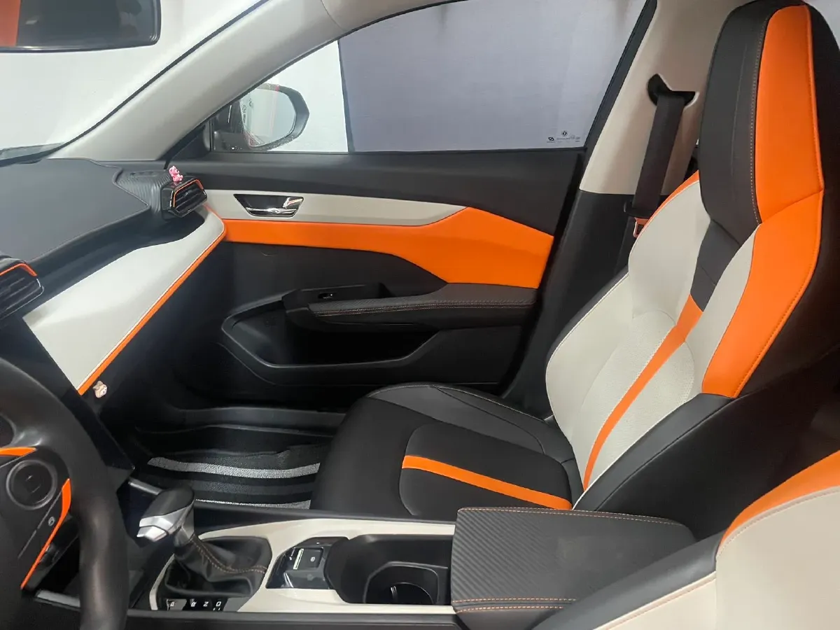 2023 DongFeng Aeolus YiXuan 1.5T 197HP L4 6DCT,autocango,china used car exporter,china ev exporter,chinese used car exporter,chinese used ev exporter