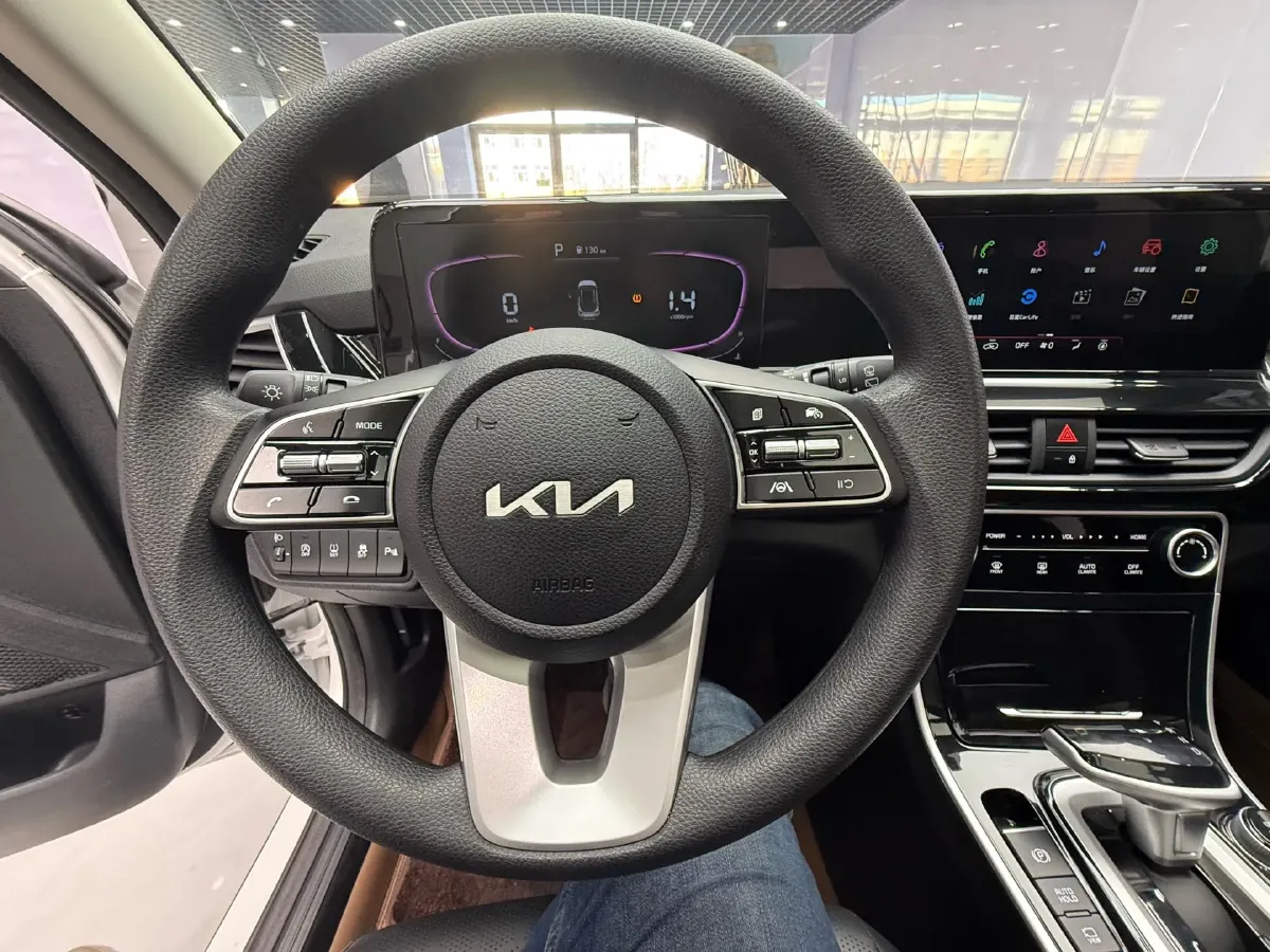 2023 Kia Seltos 1.5L 115HP L4 CVT,autocango,china used car exporter,china ev exporter,chinese used car exporter,chinese used ev exporter