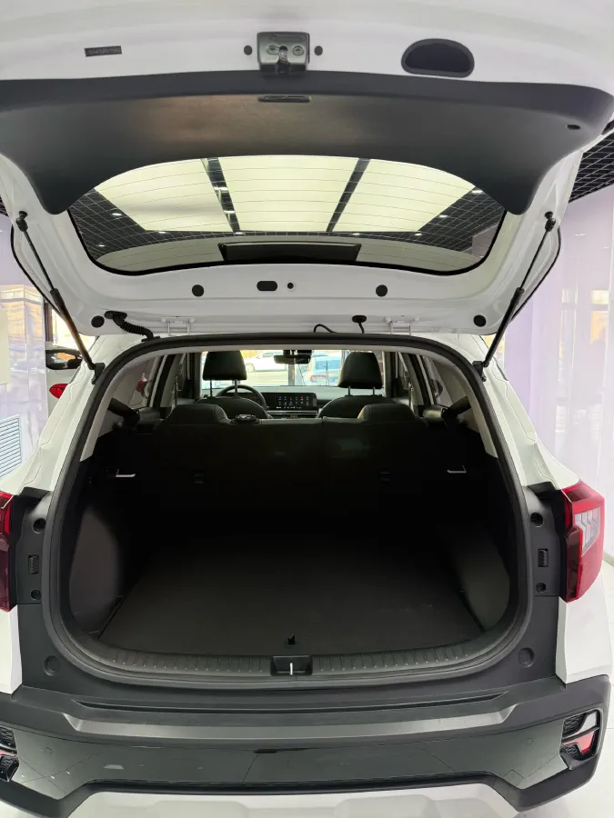 2023 Kia Seltos 1.5L 115HP L4 CVT,autocango,china used car exporter,china ev exporter,chinese used car exporter,chinese used ev exporter