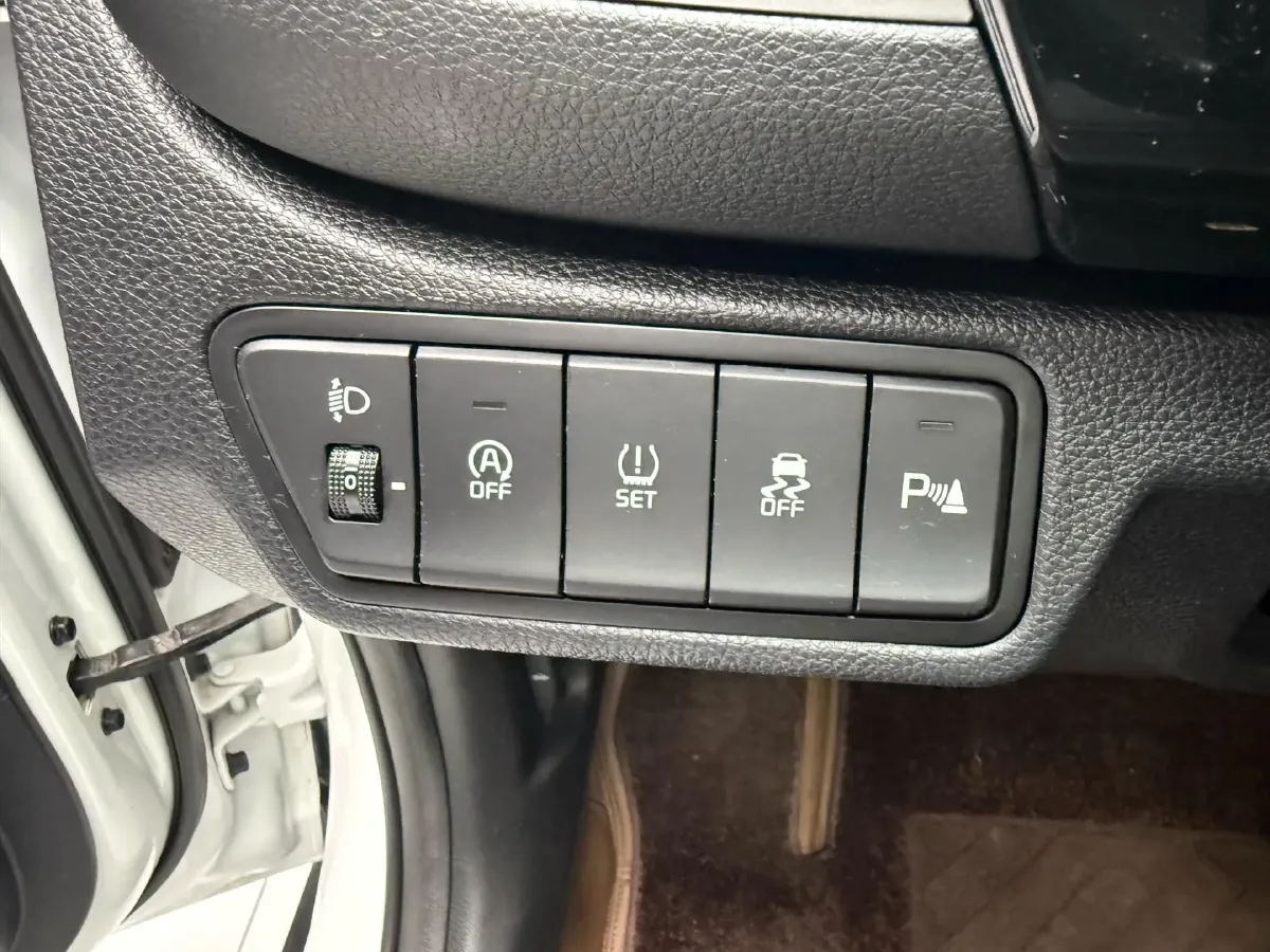 2023 Kia Seltos 1.5L 115HP L4 CVT,autocango,china used car exporter,china ev exporter,chinese used car exporter,chinese used ev exporter