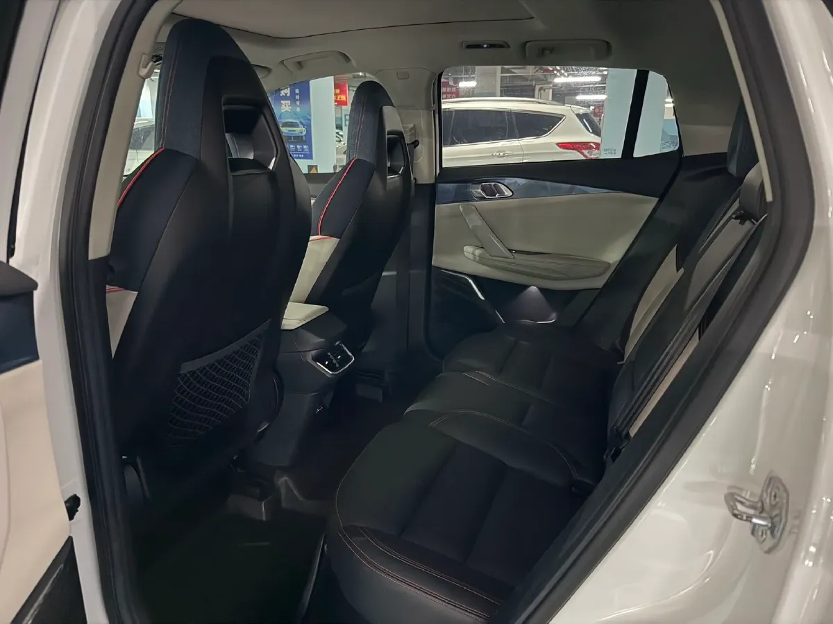 2020 LYNK&CO 06 1.5T 177HP L3 7DCT,autocango,china used car exporter,china ev exporter,chinese used car exporter,chinese used ev exporter