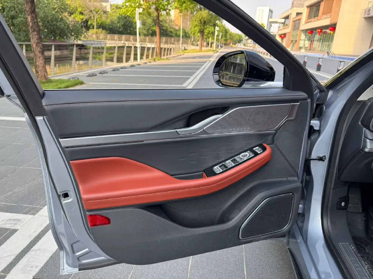 2022 Lincoln Z 2.0T 246HP L4 8AT,autocango,china used car exporter,china ev exporter,chinese used car exporter,chinese used ev exporter