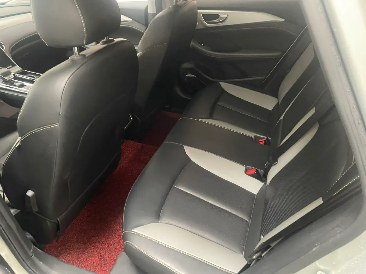 2020 Roewe i6 MAX 1.5T 173HP L4 7DCT,autocango,china used car exporter,china ev exporter,chinese used car exporter,chinese used ev exporter