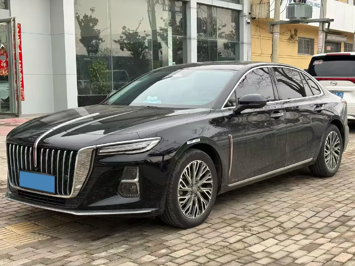 2025 HongQi H5 1.5T 169HP L4 1DHT Hybrid,autocango,china used car exporter,china ev exporter,chinese used car exporter,chinese used ev exporter