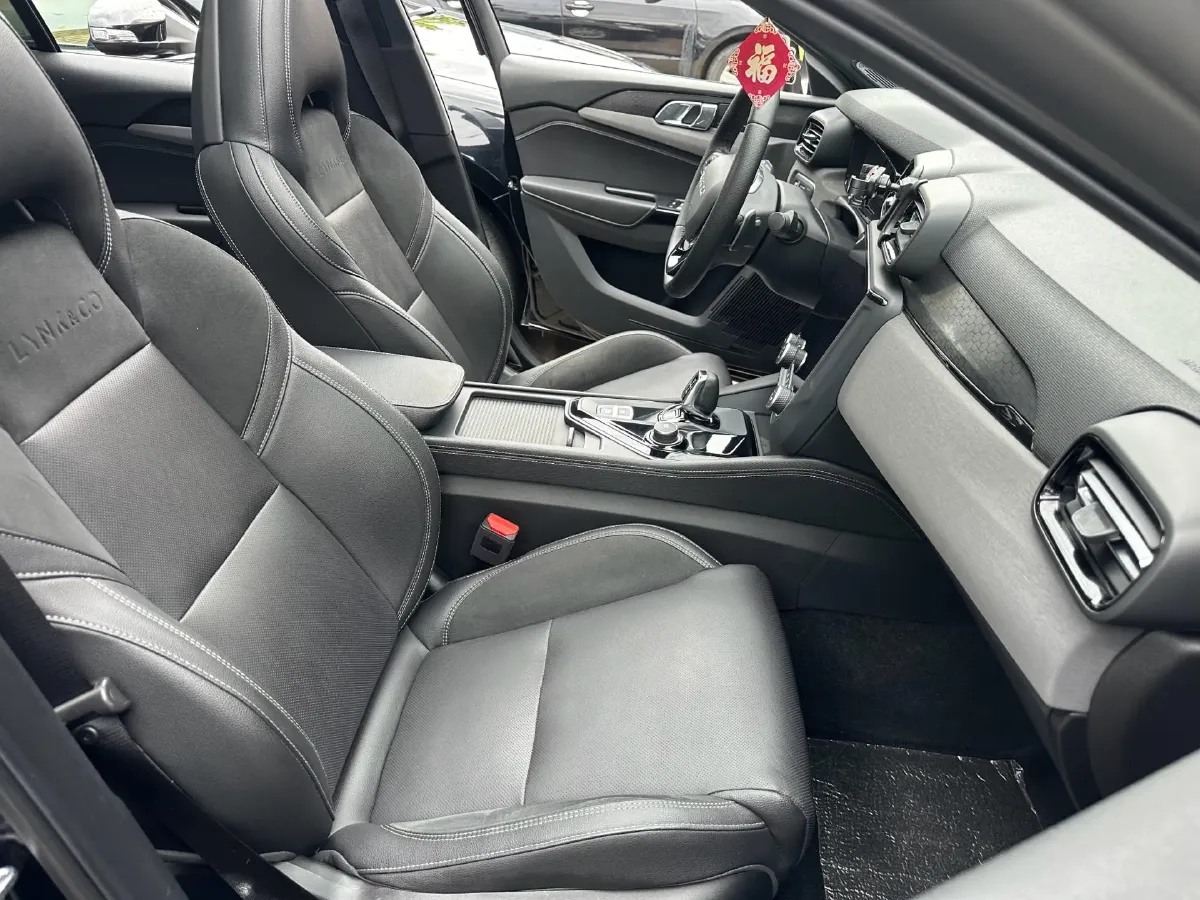 2021 LYNK&CO 03 2.0T 190HP L4 6AT,autocango,china used car exporter,china ev exporter,chinese used car exporter,chinese used ev exporter