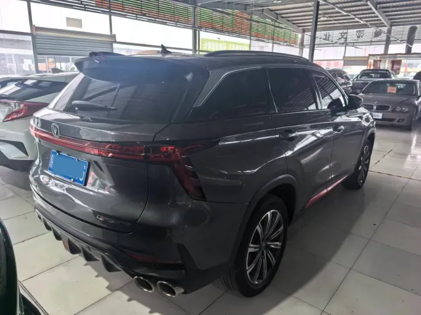 2022 ChangAn CS75 Plus 2.0T 233HP L4 8AT,autocango,china used car exporter,china ev exporter,chinese used car exporter,chinese used ev exporter