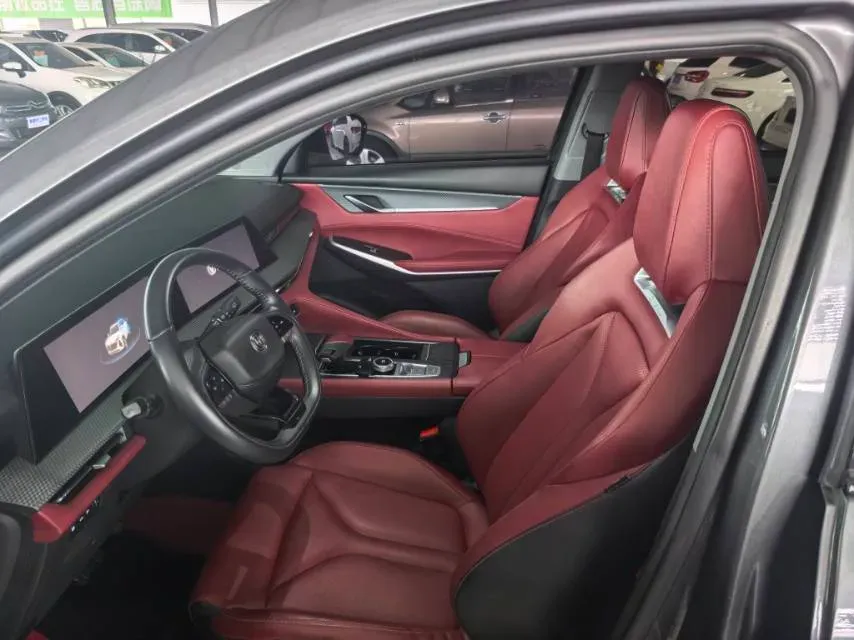 2022 ChangAn CS75 Plus 2.0T 233HP L4 8AT,autocango,china used car exporter,china ev exporter,chinese used car exporter,chinese used ev exporter