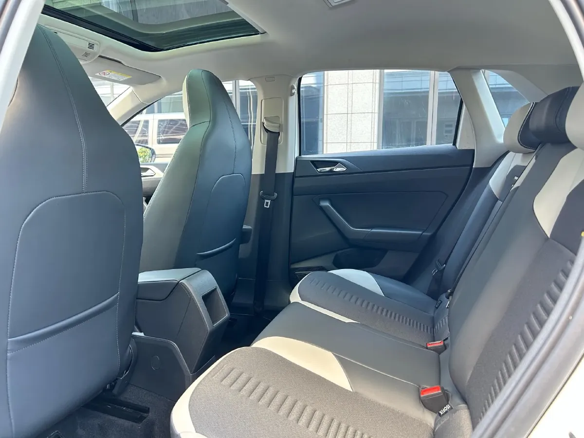 2023 Volkswagen Polo 1.5L 113HP L4 6AT,autocango,china used car exporter,china ev exporter,chinese used car exporter,chinese used ev exporter