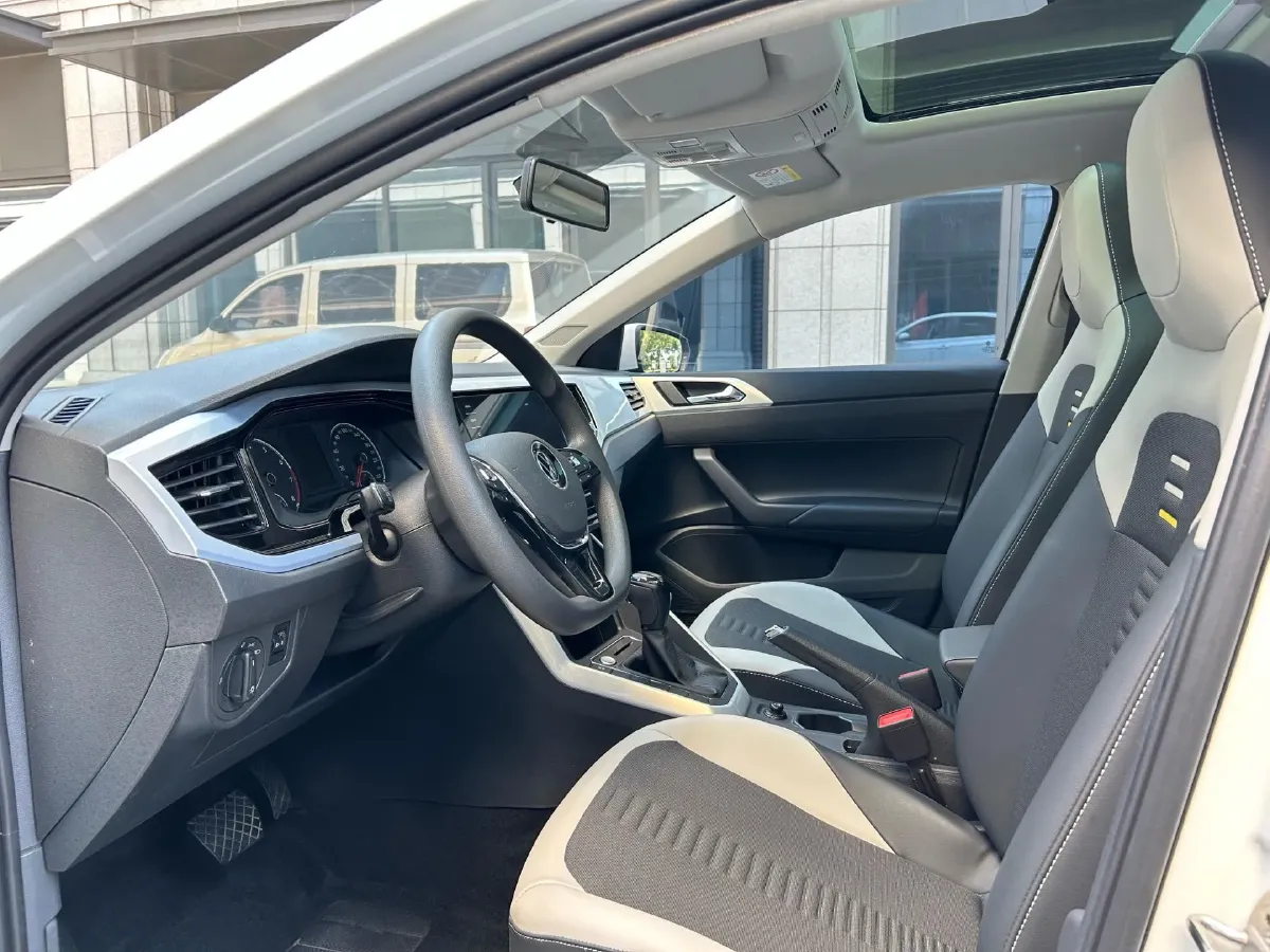 2023 Volkswagen Polo 1.5L 113HP L4 6AT,autocango,china used car exporter,china ev exporter,chinese used car exporter,chinese used ev exporter