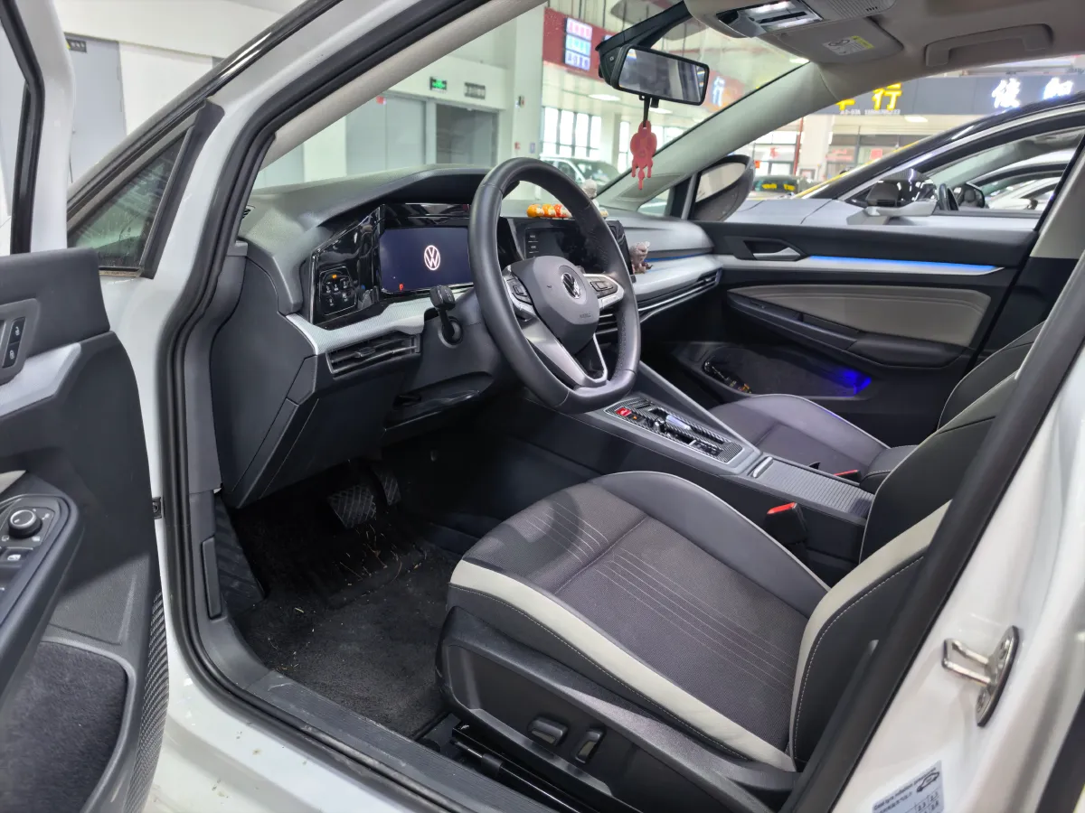 2023 Volkswagen Golf 1.4T 150HP L4 7DCT,autocango,china used car exporter,china ev exporter,chinese used car exporter,chinese used ev exporter