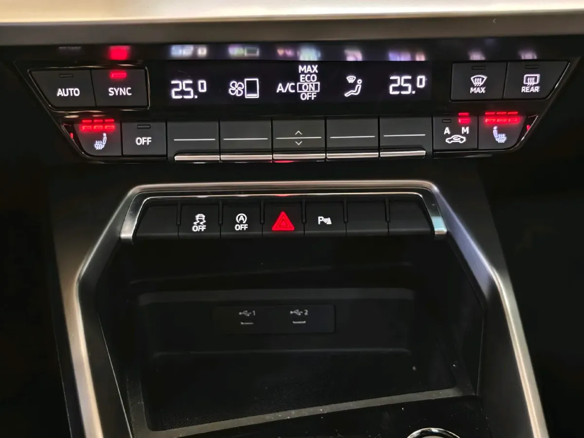 2022 Audi A3 1.4T 150HP L4 7DCT,autocango,china used car exporter,china ev exporter,chinese used car exporter,chinese used ev exporter